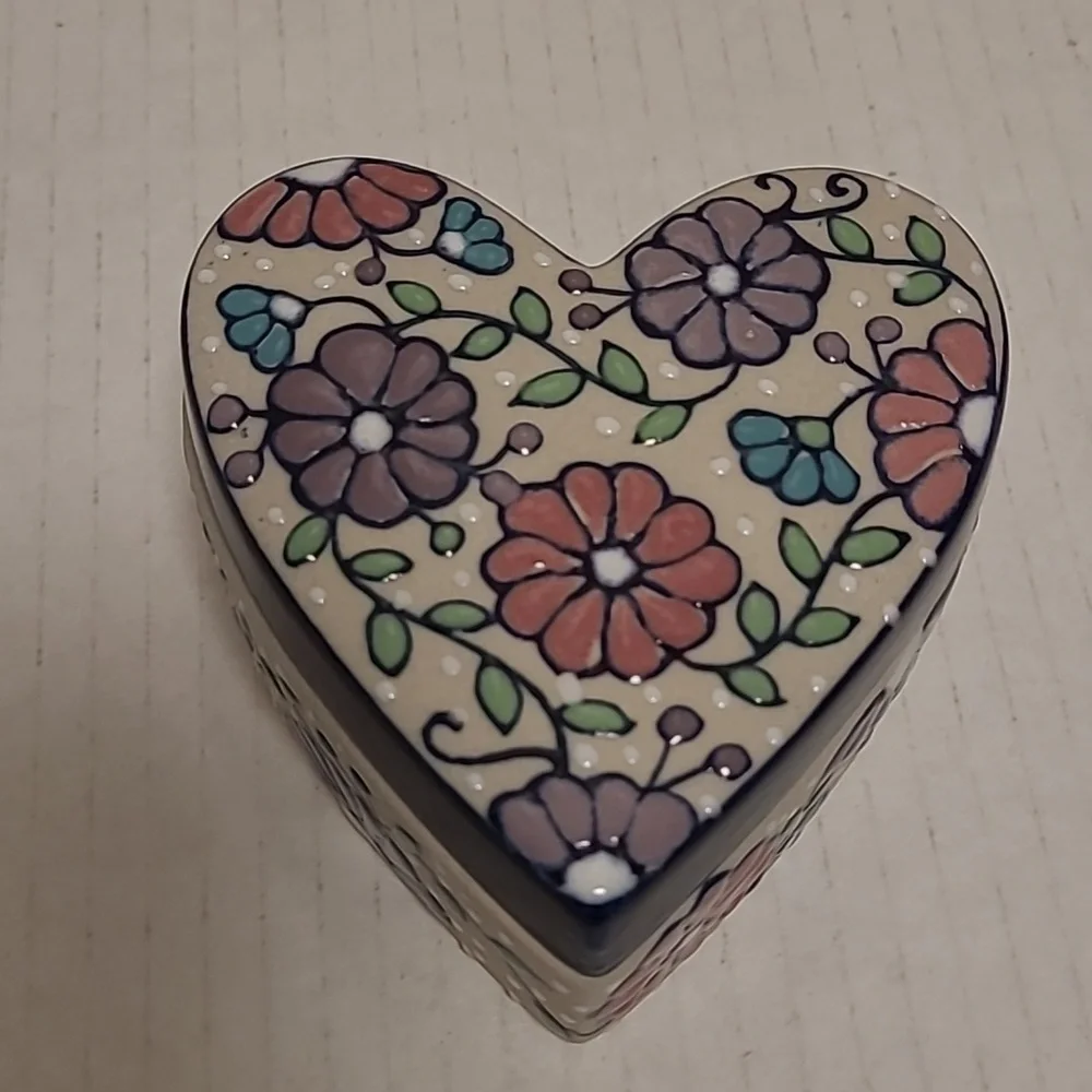 Handmade Mexican Floral Heart Shaped Trinket Box /Stash Box